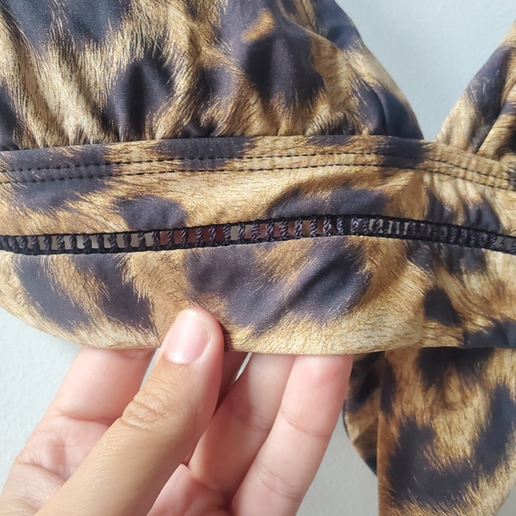 PilyQ Kylie Leopard-Print Triangle Bikini Swim Top Medium - Picture 12 of 14
